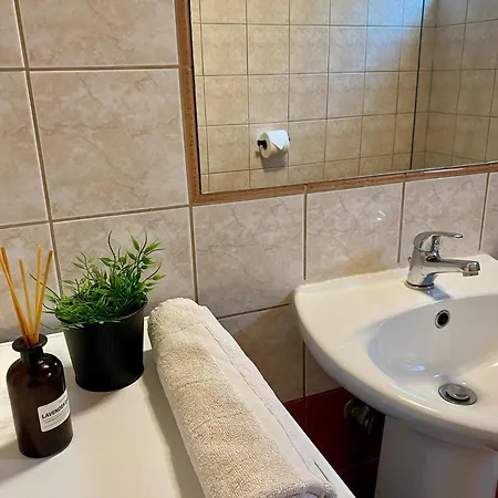 Apartment A & D